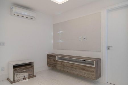 Casa de condomínio à venda com 360m², 4 quartos e 2 vagas Casa de condomínio à venda com 360m², 4 quartos e 2 vagasSuíte 1