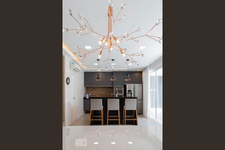 Casa de condomínio à venda com 360m², 4 quartos e 2 vagas Casa de condomínio à venda com 360m², 4 quartos e 2 vagasCozinha