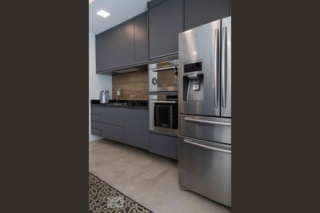 Casa de condomínio à venda com 360m², 4 quartos e 2 vagas Casa de condomínio à venda com 360m², 4 quartos e 2 vagasCozinha