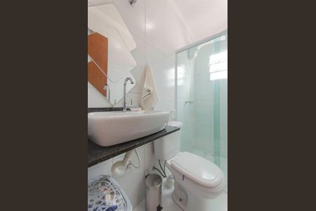 Casa à venda com 150m², 4 quartos e 2 vagas Casa à venda com 150m², 4 quartos e 2 vagasBanheiro Suíte 2