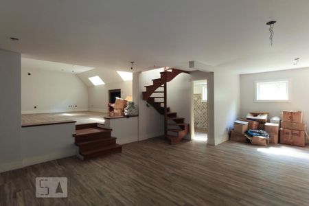 Casa de condomínio à venda com 980m², 4 quartos e 8 vagas Casa de condomínio à venda com 980m², 4 quartos e 8 vagasSala de cinema