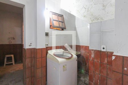 Casa à venda com 227m², 4 quartos e 4 vagas Casa à venda com 227m², 4 quartos e 4 vagascasa 2 - Área de Serviço