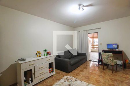 Casa à venda com 227m², 4 quartos e 4 vagas Casa à venda com 227m², 4 quartos e 4 vagasSuite