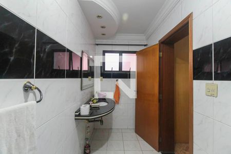 Casa à venda com 227m², 4 quartos e 4 vagas Casa à venda com 227m², 4 quartos e 4 vagasBanheiro da Suíte