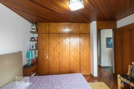 Apartamento à venda com 323m², 3 quartos e 4 vagas Apartamento à venda com 323m², 3 quartos e 4 vagasSuíte 1