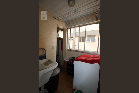 Apartamento à venda com 74m², 2 quartos e 1 vagaÁrea de Serviço