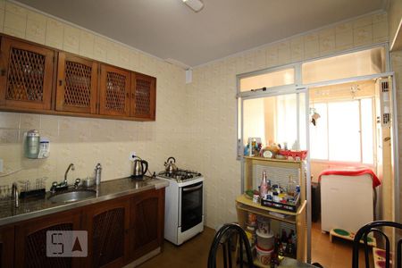 Apartamento à venda com 74m², 2 quartos e 1 vagaCozinha