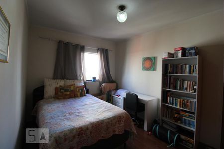 Apartamento à venda com 74m², 2 quartos e 1 vagaQuarto 2