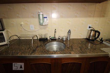 Apartamento à venda com 74m², 2 quartos e 1 vagaCozinha