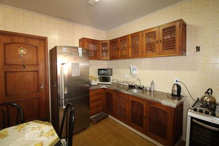 Apartamento à venda com 74m², 2 quartos e 1 vagaCozinha