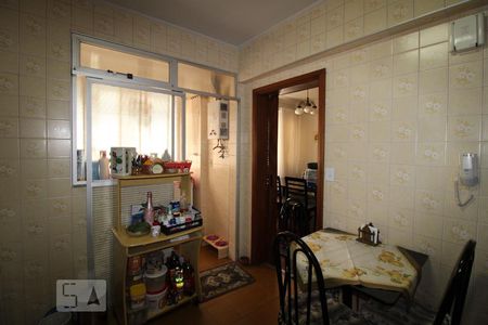 Apartamento à venda com 74m², 2 quartos e 1 vagaCozinha