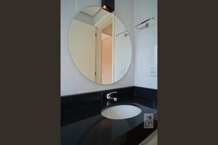 Apartamento à venda com 42m², 1 quarto e sem vagaBanheiro