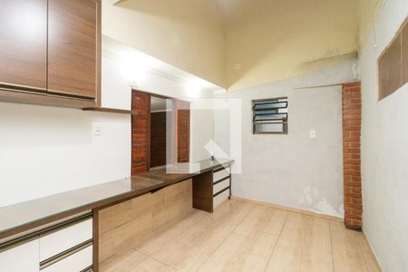 Escritório de casa para alugar com 3 quartos, 200m² em Vila Virginia, São Paulo