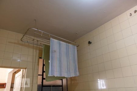 Casa à venda com 1290m², 4 quartos e 3 vagas Casa à venda com 1290m², 4 quartos e 3 vagasÁrea de Serviço