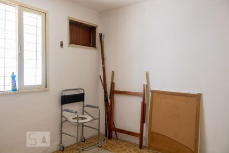 Casa à venda com 1290m², 4 quartos e 3 vagas Casa à venda com 1290m², 4 quartos e 3 vagasQuarto 3