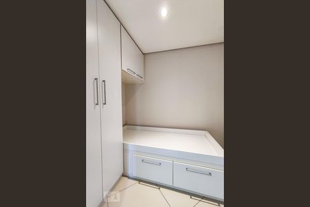 Apartamento à venda com 86m², 2 quartos e 2 vagasQuarto 2