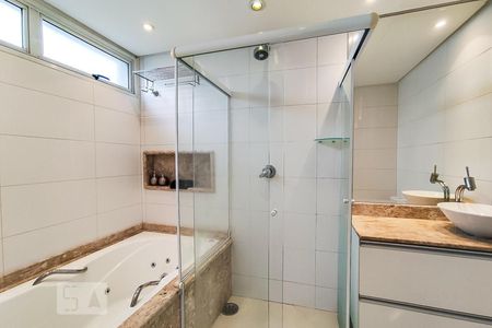 Apartamento à venda com 86m², 2 quartos e 2 vagasBanheiro