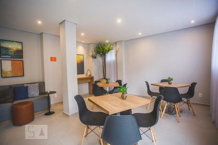 Apartamento à venda com 26m², 1 quarto e sem vaga Apartamento à venda com 26m², 1 quarto e sem vagaÁrea comum - Salão de festas