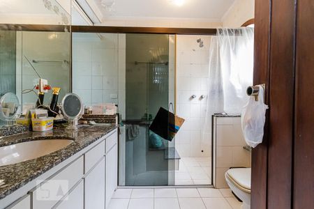 Casa à venda com 200m², 3 quartos e 4 vagas Casa à venda com 200m², 3 quartos e 4 vagasBanheiro da Suíte