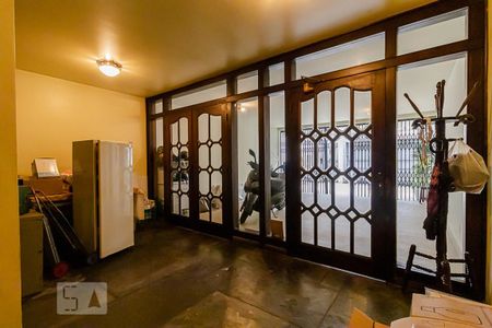 Casa à venda com 200m², 3 quartos e 4 vagas Casa à venda com 200m², 3 quartos e 4 vagasGaragem