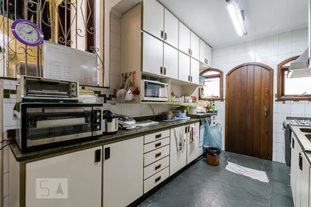 Casa à venda com 200m², 3 quartos e 4 vagas Casa à venda com 200m², 3 quartos e 4 vagasCozinha