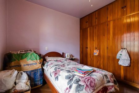 Casa à venda com 200m², 3 quartos e 4 vagas Casa à venda com 200m², 3 quartos e 4 vagasQuarto 1