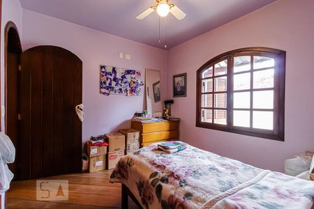 Casa à venda com 200m², 3 quartos e 4 vagas Casa à venda com 200m², 3 quartos e 4 vagasQuarto 1