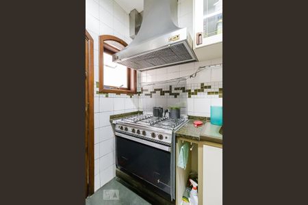 Casa à venda com 200m², 3 quartos e 4 vagas Casa à venda com 200m², 3 quartos e 4 vagasCozinha