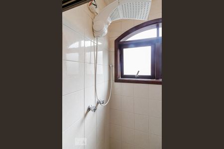 Casa à venda com 200m², 3 quartos e 4 vagas Casa à venda com 200m², 3 quartos e 4 vagasBanheiro