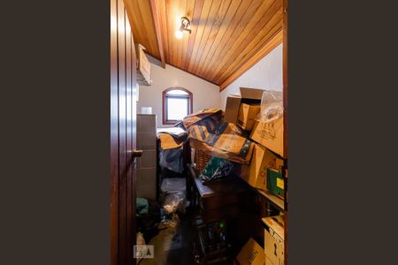 Casa à venda com 200m², 3 quartos e 4 vagas Casa à venda com 200m², 3 quartos e 4 vagasDepósito