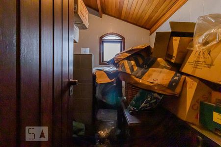 Casa à venda com 200m², 3 quartos e 4 vagas Casa à venda com 200m², 3 quartos e 4 vagasDepósito