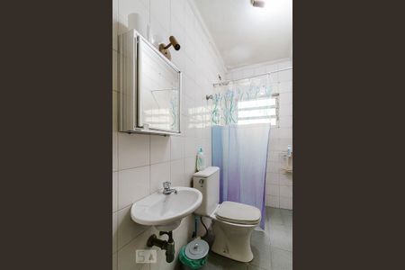 Casa à venda com 200m², 3 quartos e 4 vagas Casa à venda com 200m², 3 quartos e 4 vagasBanheiro de Serviço