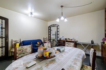 Casa à venda com 200m², 3 quartos e 4 vagas Casa à venda com 200m², 3 quartos e 4 vagasSala de Jantar