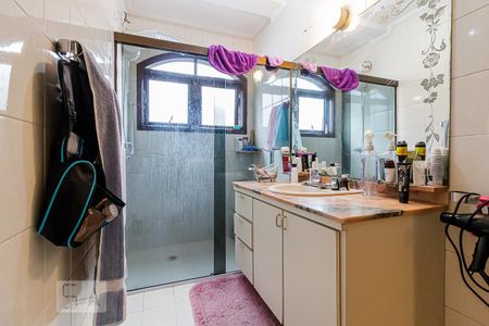 Casa à venda com 200m², 3 quartos e 4 vagas Casa à venda com 200m², 3 quartos e 4 vagasBanheiro