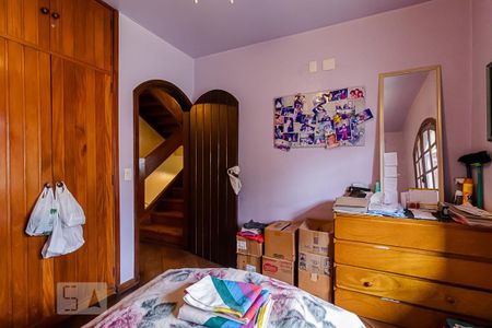 Casa à venda com 200m², 3 quartos e 4 vagas Casa à venda com 200m², 3 quartos e 4 vagasQuarto 1