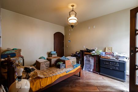 Casa à venda com 200m², 3 quartos e 4 vagas Casa à venda com 200m², 3 quartos e 4 vagasSuíte