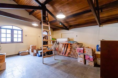 Casa à venda com 200m², 3 quartos e 4 vagas Casa à venda com 200m², 3 quartos e 4 vagasSalão