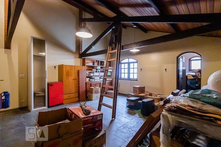 Casa à venda com 200m², 3 quartos e 4 vagas Casa à venda com 200m², 3 quartos e 4 vagasSalão