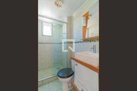 Banheiro de apartamento à venda com 1 quarto, 40m² em Vila Nova, Porto Alegre