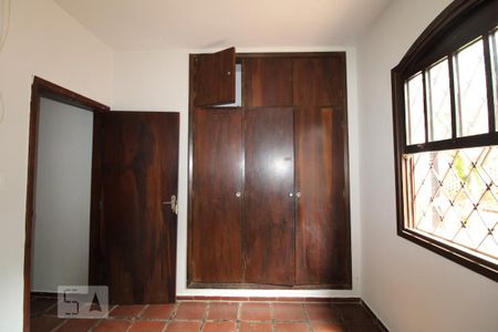 Casa à venda com 287m², 5 quartos e 6 vagasQuarto 3