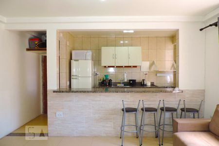 Sala de apartamento para alugar com 1 quarto, 49m² em Kobrasol, São José