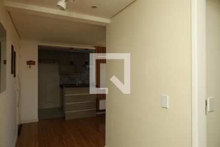 Corredor de apartamento para alugar com 2 quartos, 50m² em Vila Raquel, São Paulo