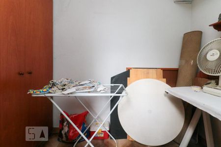Casa à venda com 250m², 4 quartos e 3 vagas Casa à venda com 250m², 4 quartos e 3 vagasQuarto de serviço
