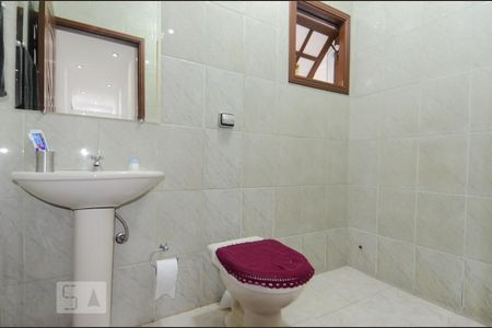 Casa à venda com 193m², 3 quartos e 3 vagas Casa à venda com 193m², 3 quartos e 3 vagasBanheiro Social