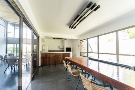 Apartamento à venda com 178m², 4 quartos e 3 vagas Apartamento à venda com 178m², 4 quartos e 3 vagasÁrea comum - Salão de festas