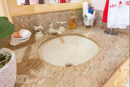 Apartamento à venda com 178m², 4 quartos e 3 vagas Apartamento à venda com 178m², 4 quartos e 3 vagasPia