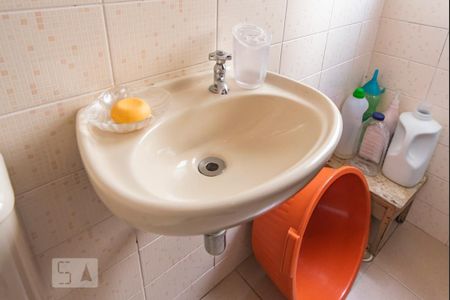 Apartamento à venda com 178m², 4 quartos e 3 vagas Apartamento à venda com 178m², 4 quartos e 3 vagasPia