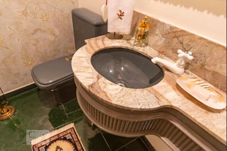 Apartamento à venda com 178m², 4 quartos e 3 vagas Apartamento à venda com 178m², 4 quartos e 3 vagasPia