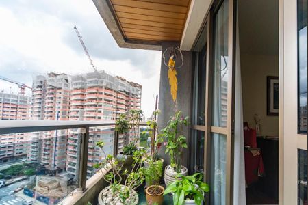 Apartamento à venda com 178m², 4 quartos e 3 vagas Apartamento à venda com 178m², 4 quartos e 3 vagasVaranda da Sala