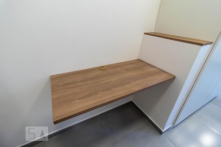 Sala - Mesa Dobrável de casa para alugar com 1 quarto, 31m² em Chora Menino, São Paulo